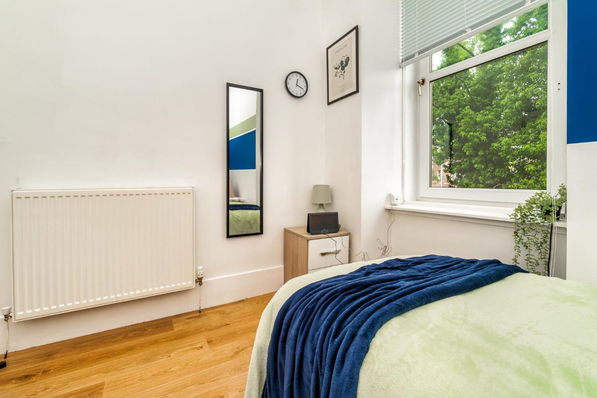 Cosy Retreat - Charming 2-Bed Apartment กรีน็อค ภายนอก รูปภาพ